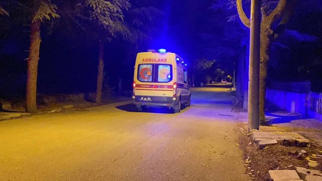Burdur’da Gece Yarısı Aşk Kavgası: Kıskançlık Krizi Hastanede Bitti! 1
